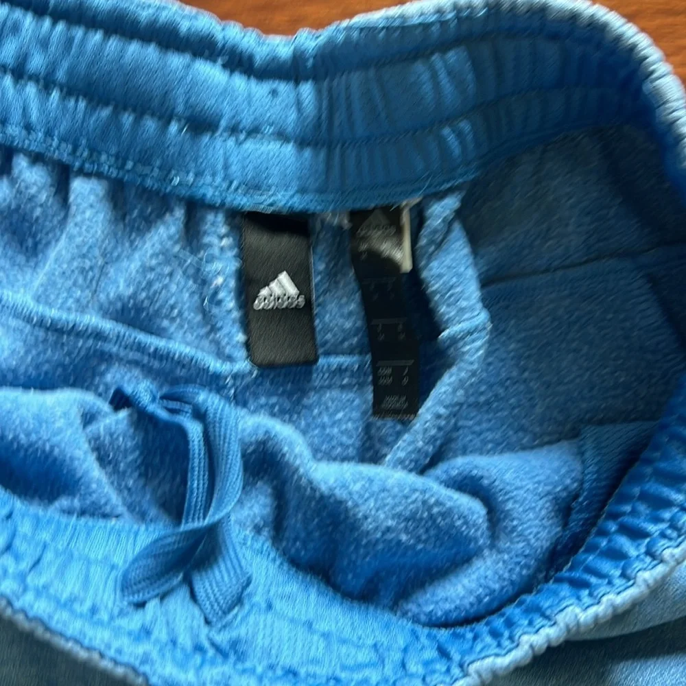 Adidas Baby Blue Men's Size medium shorts - Picture 5 of 6